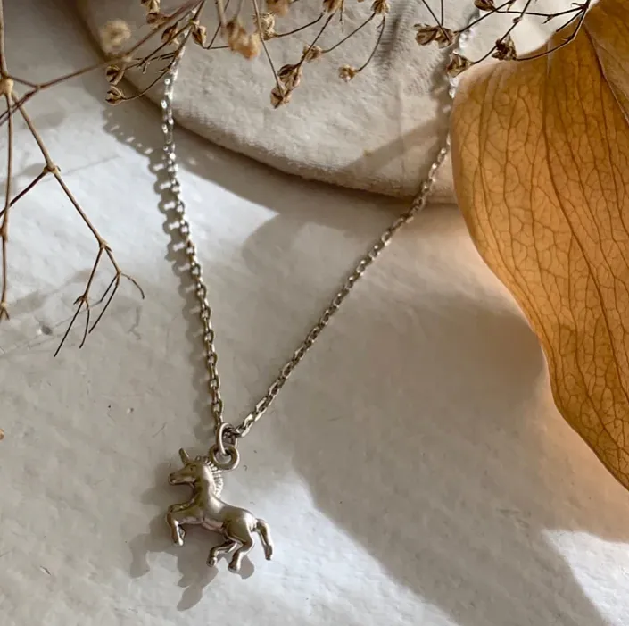 ABCO Tiny Unikorn Pedant Necklace