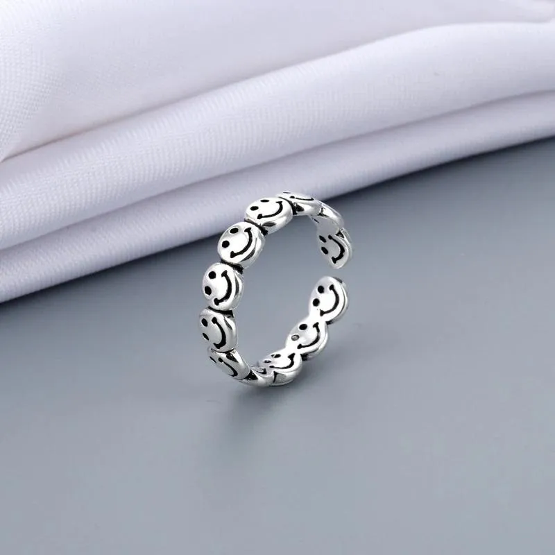 Adjustable and Stackable Minimalist Rings