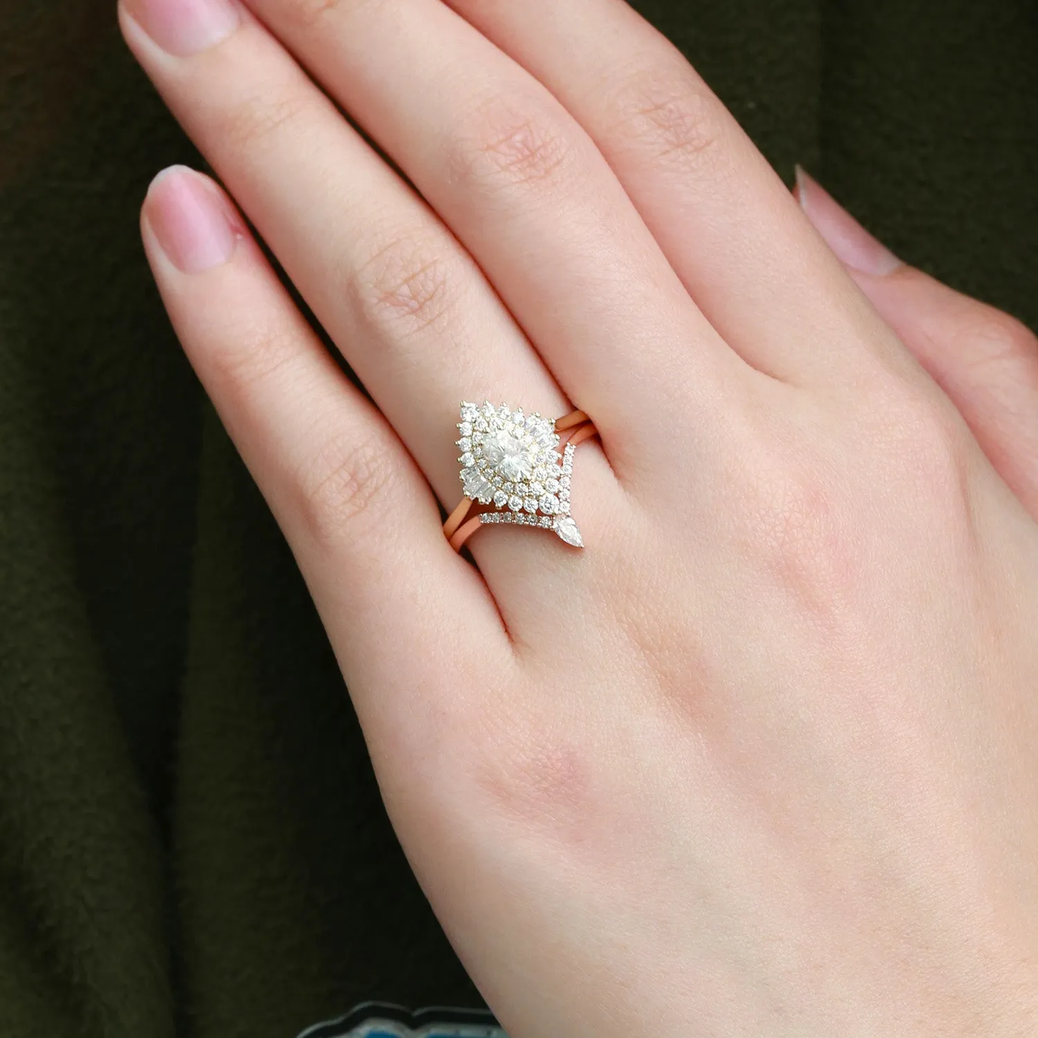 Art Deco Oval Cut Moissanite Minimalist Pointed Halo Ring Set 2pcs