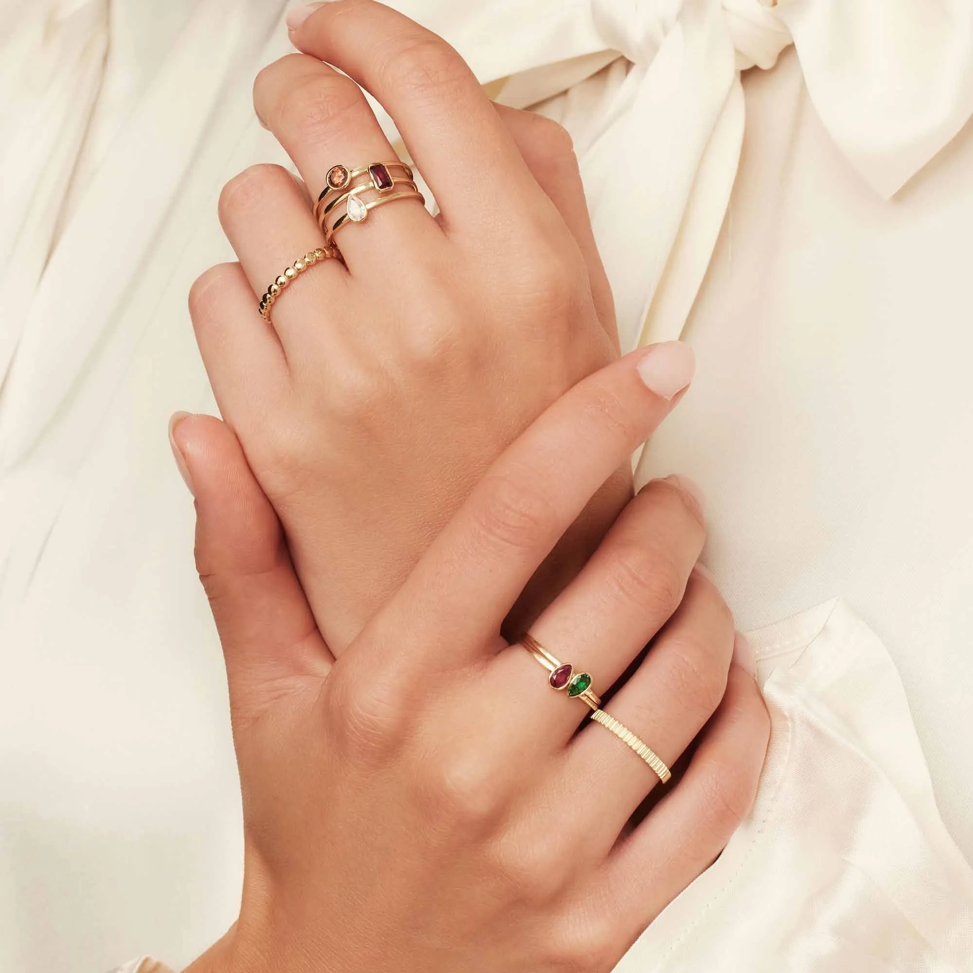 Baguette Roux 14 karat gold ring with red zirconia