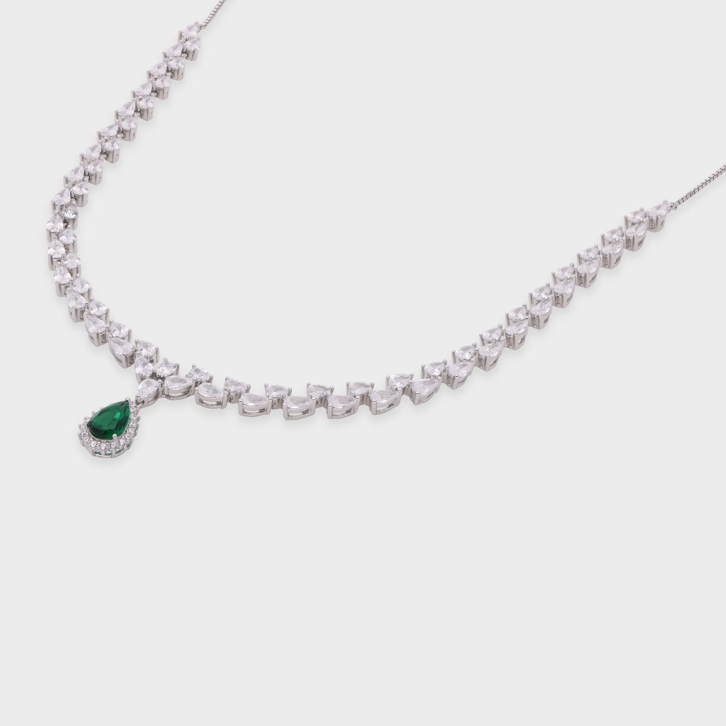 Classic Pear-Cut Centerpiece Necklace – Silver & Rose-Tone Variants | SKU : 0021188824, 0021188800, 0021188787, 0003525845, 0003525425