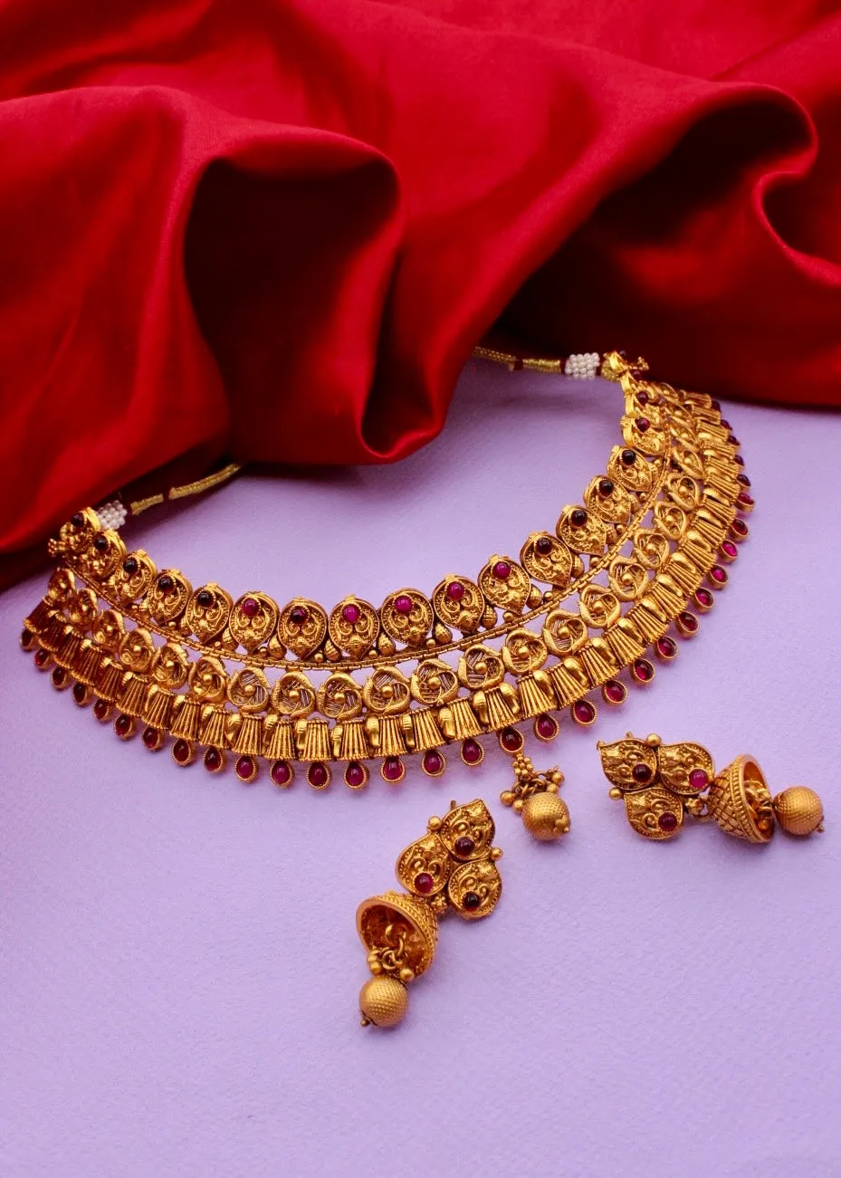 GORGEOUS MATTE NECKLACE