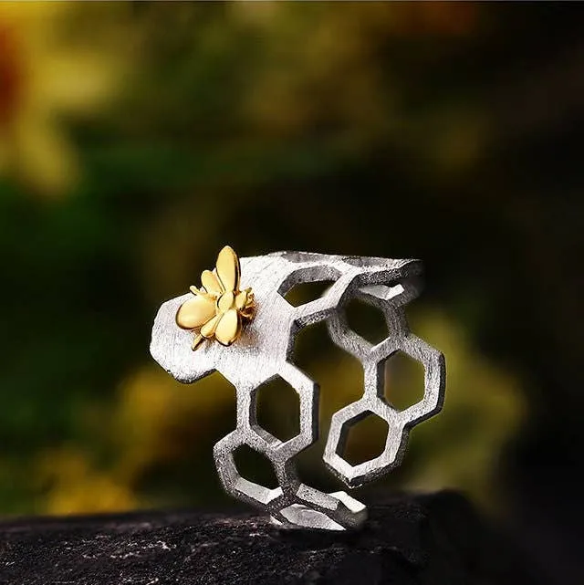 Guard Honey Bee Ring