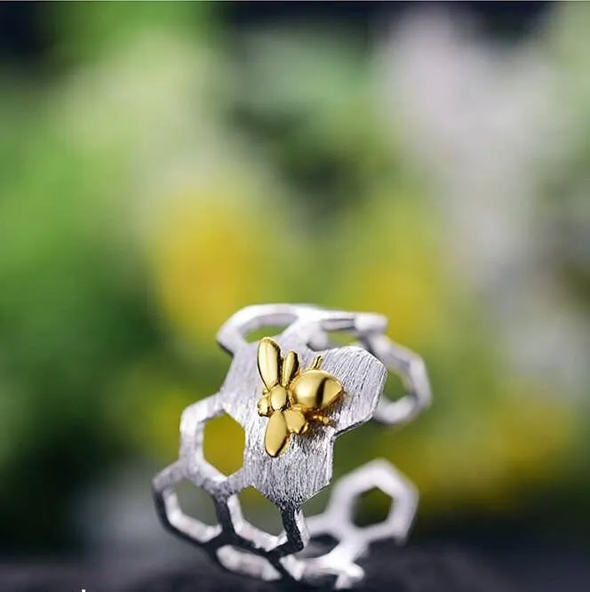 Guard Honey Bee Ring