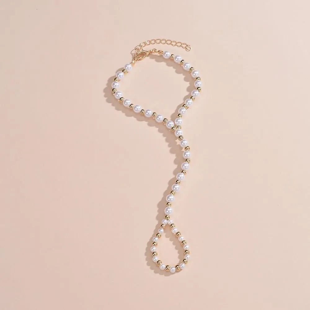 Hand Chain Rings Bracelets for Women Dainty Gold Finger Bracelet Ring Hand Chain Bracelets Butterfly Heart Pearl Hand Jewelry Ring Bracelet for Women Summer Trendy Stuff
