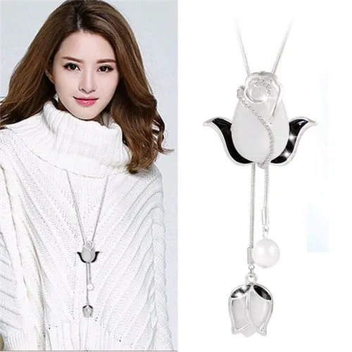 Heart Enchantment: Rhinestone Necklace Set