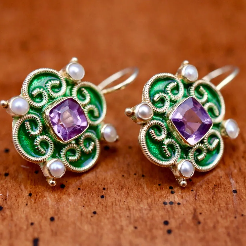 Mary Queen of Scots Earrings - Green