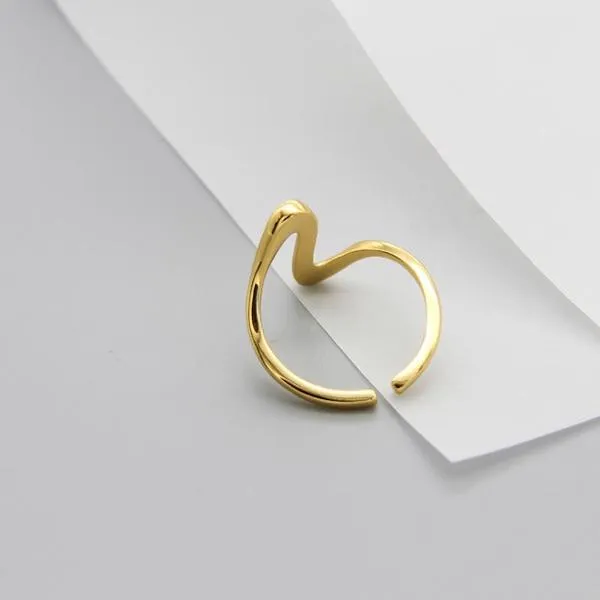 Minimalism geometric ECG heartbeat ring
