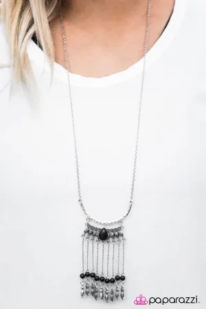 Paparazzi Necklace ~ Mountain Beauty  - Black