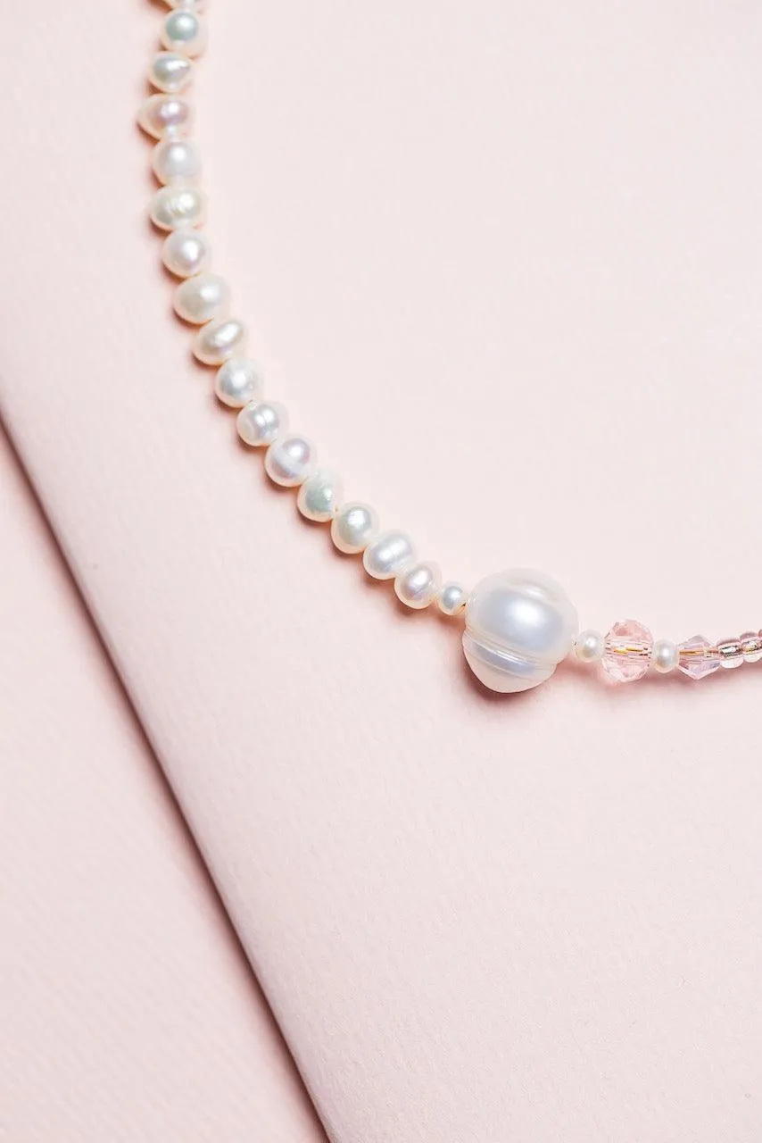 Pearl Necklace | Half Pink