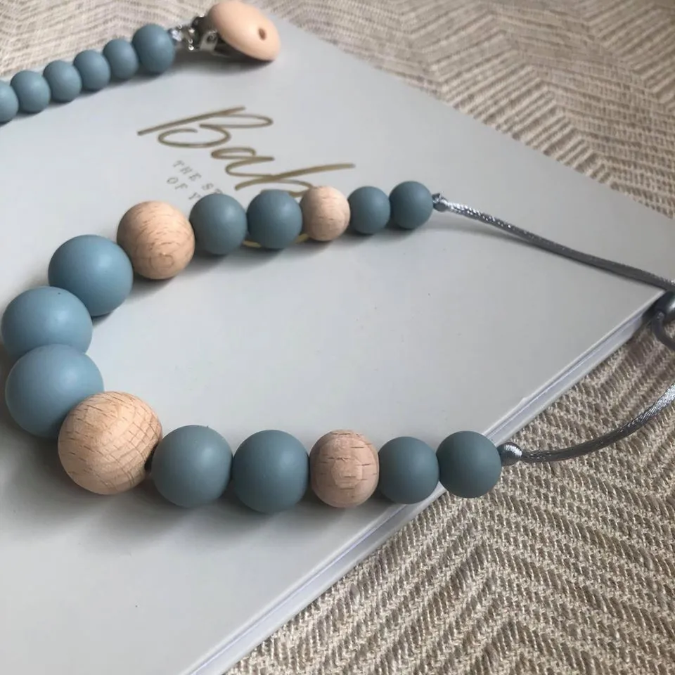 Scandi Nursing Necklace