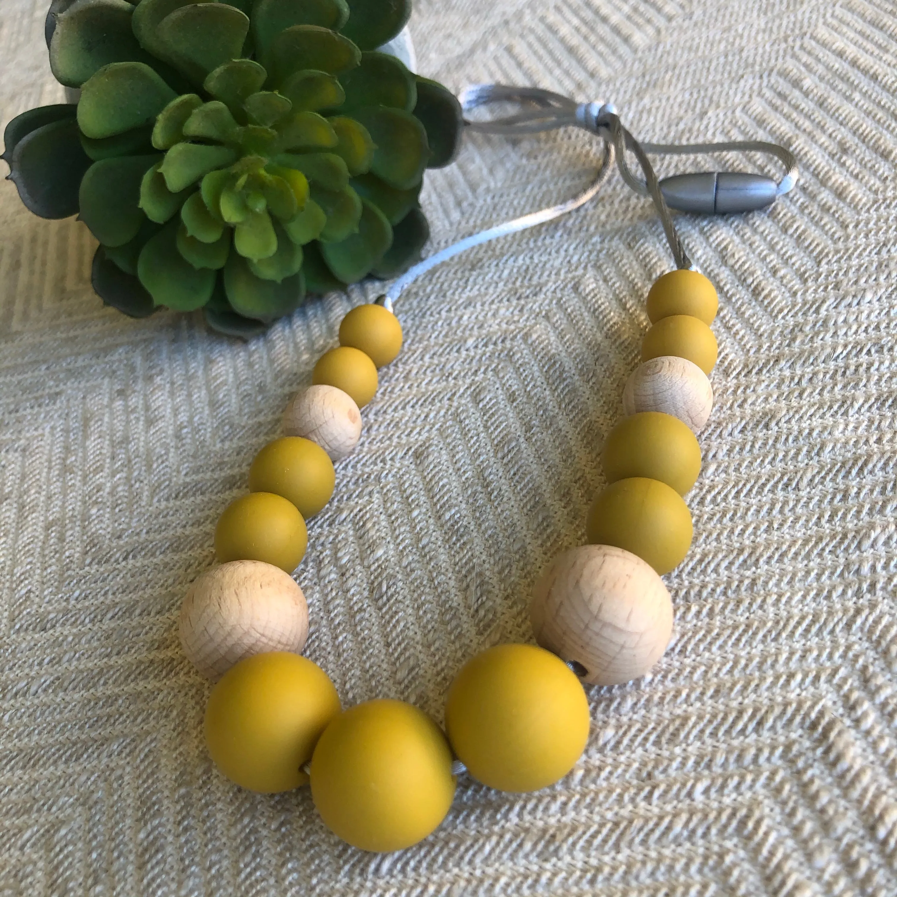 Scandi Nursing Necklace
