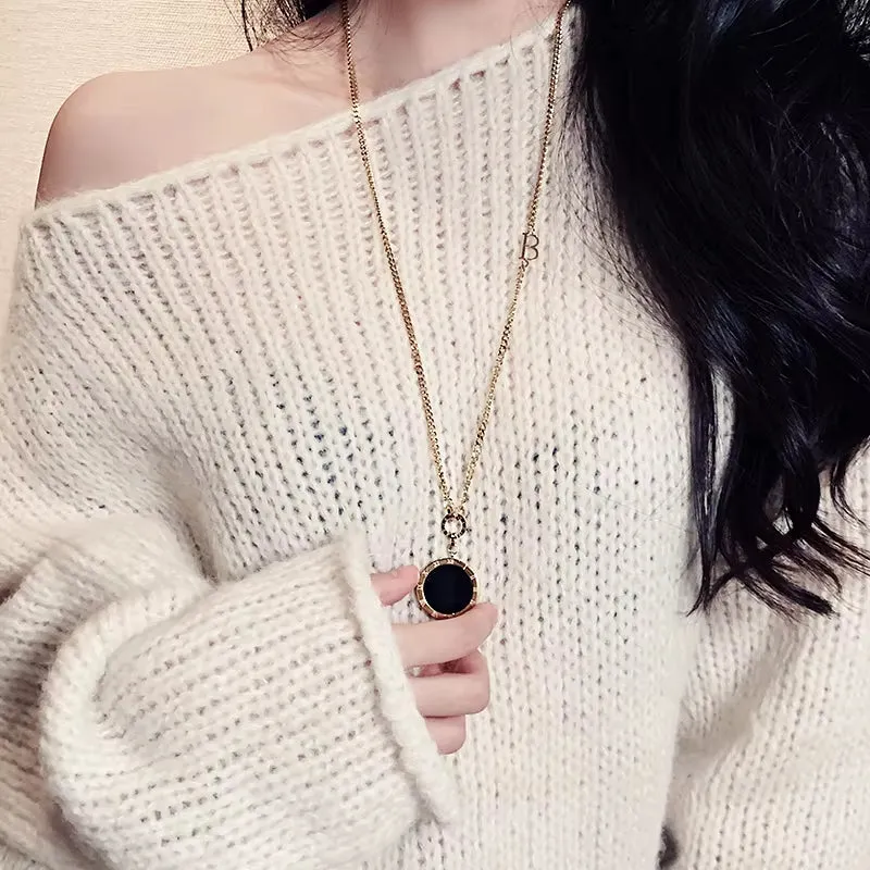 Shell Black and White Roman Wafer Pendant  Necklace