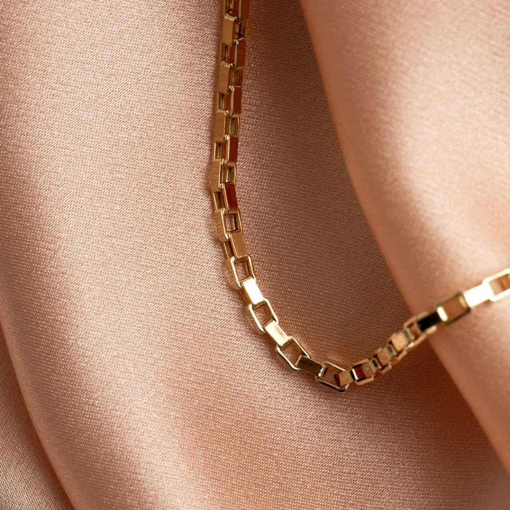 Square Paper Chain 18" | 9ct Gold