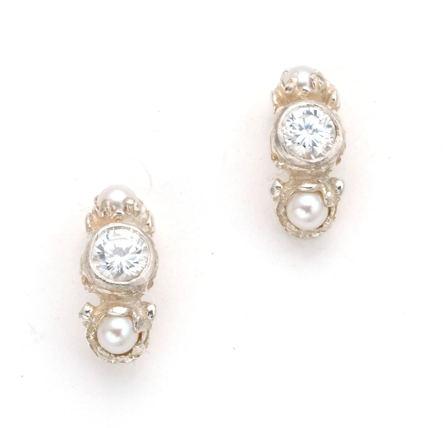 Stone Pearl Earring