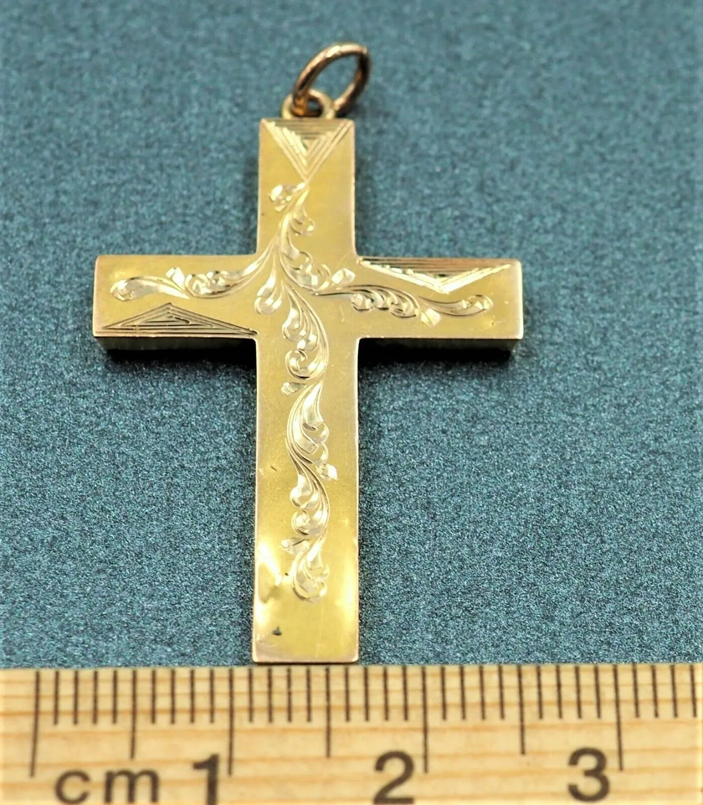 Vintage 14ct Yellow Gold Cross Pendant