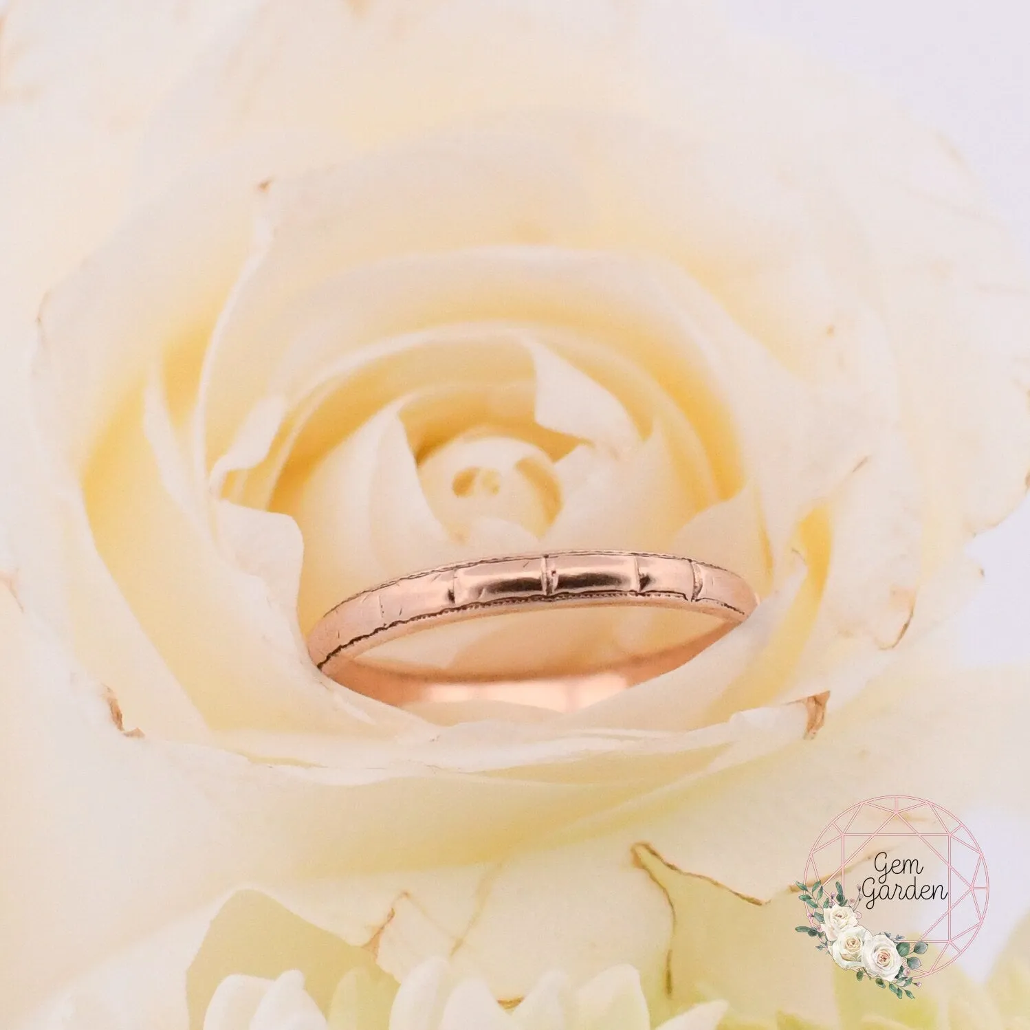 Vintage 14K Yellow Gold Minimalist Design Unisex Wedding Stackable Band