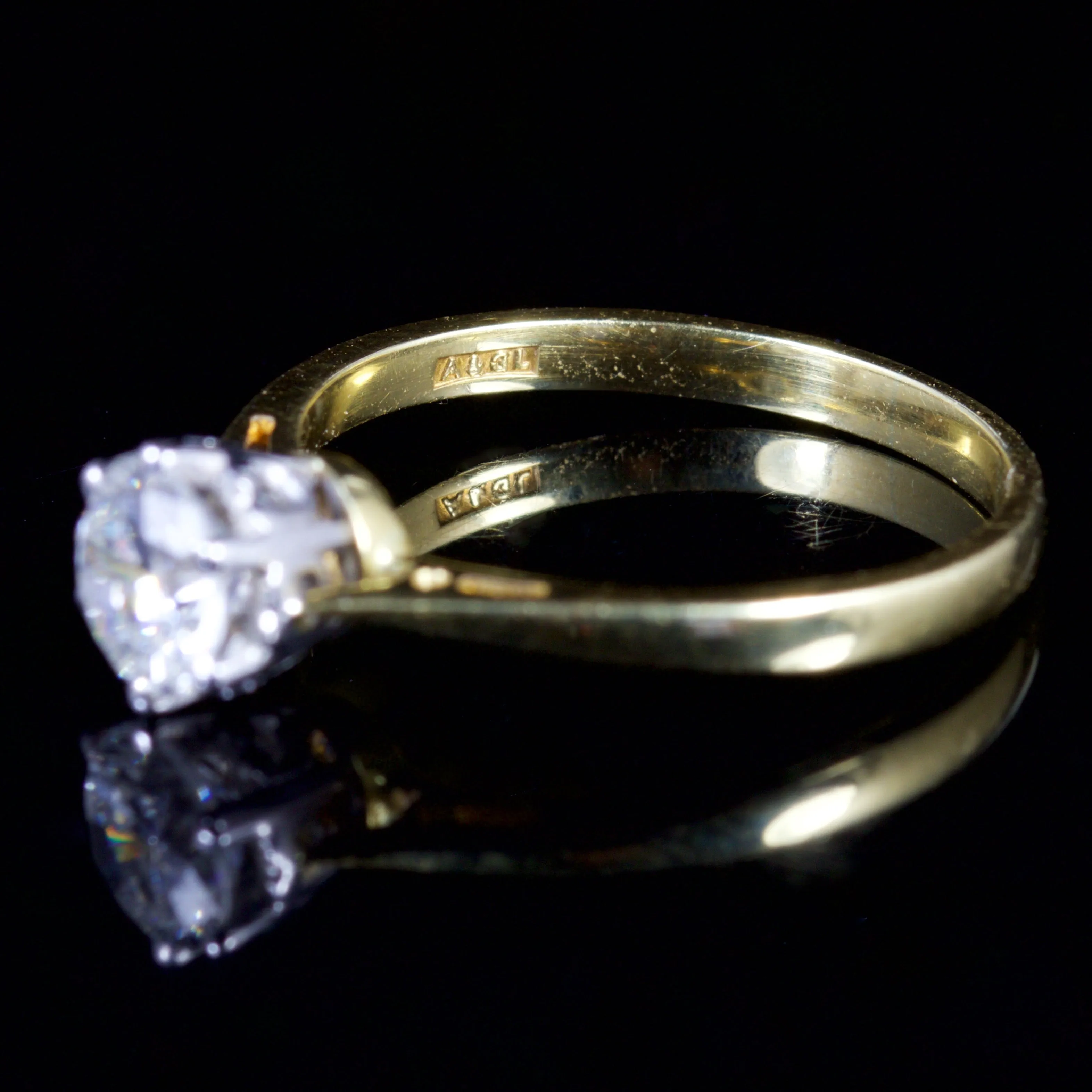 Vintage Diamond Solitaire Engagement Ring 18Ct Gold London 1980