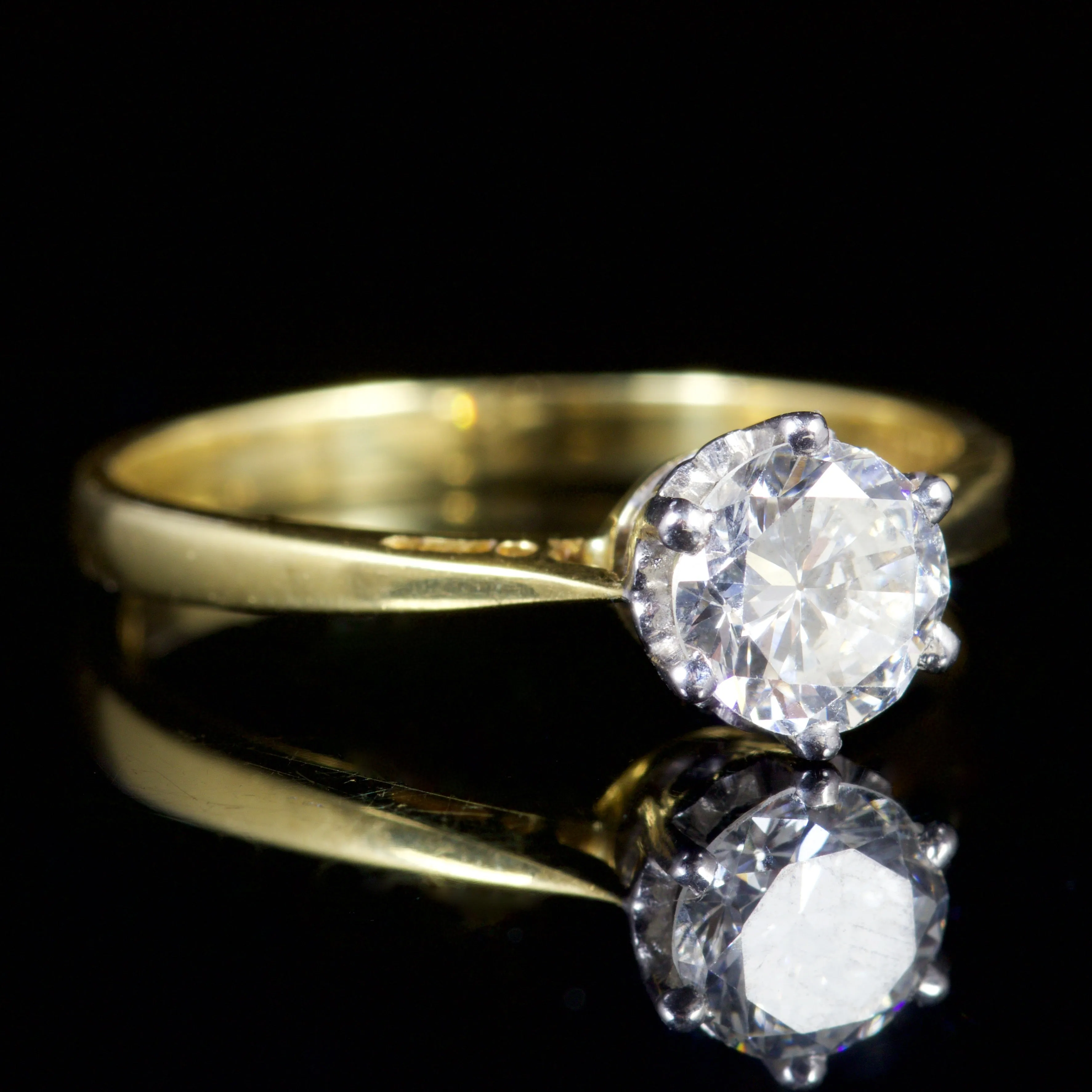 Vintage Diamond Solitaire Engagement Ring 18Ct Gold London 1980